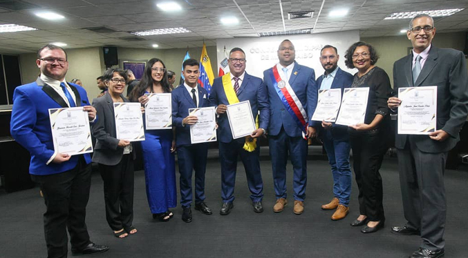 CMM premia a periodistas por su loable labor en pro de la ciudad de Maracaibo