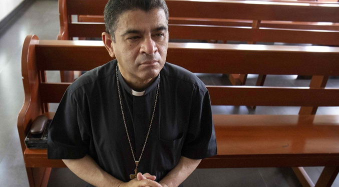 Excarcelan al obispo nicaragüense Rolando Álvarez