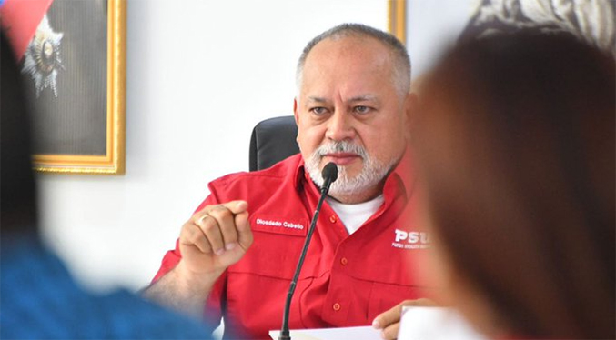 Diosdado Cabello: «Es una pena y tristeza cifra de 200 mil inscritos en el exterior para primaria»