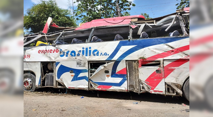 Colombia repatria a migrantes fallecidos en accidente de bus en Santander a Venezuela