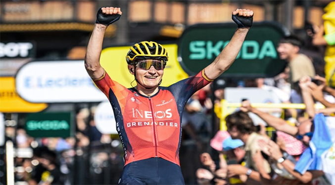 Carlos Rodríguez sube al top tres del Tour de Francia