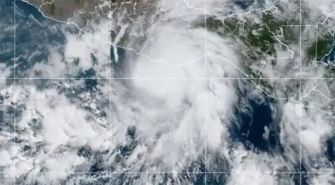 Pronostican aumento de huracanes en el Atlántico