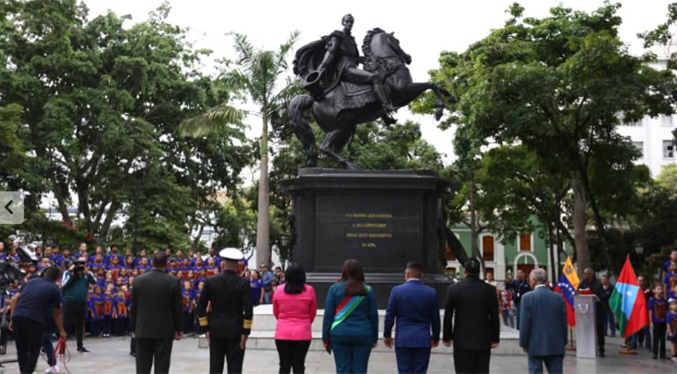 Presidente Maduro: La historia nos fortalece para seguir sueño de Bolívar