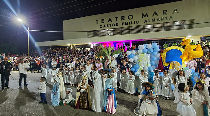 Realizan gran desfile inaugural de la 31ª feria en honor a la Virgen del Carmen en Mara