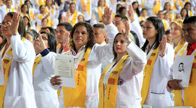 Colegio Médico Colombiano rechaza posible reválida para médicos comunitarios venezolanos