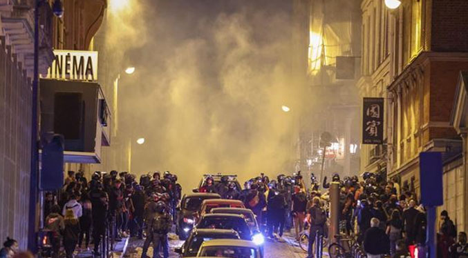 Más de 700 detenidos en la quinta noche consecutiva de disturbios en Francia