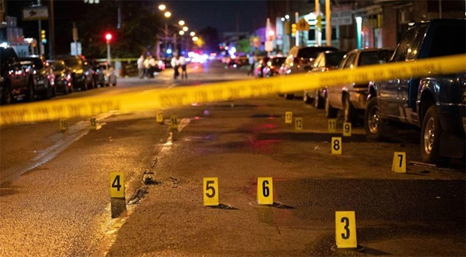 Cuatro personas muertas y ocho heridas tras tiroteo en Filadelfia