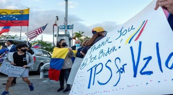 Senadores urgen a Biden nueva designación del TPS para Nicaragua y Venezuela