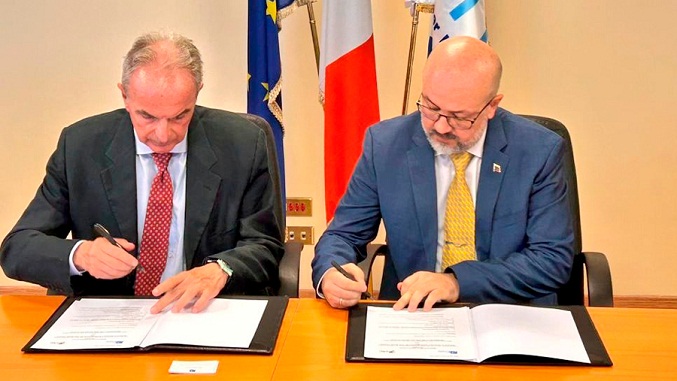 Venezuela e Italia firman un acuerdo de cooperación en materia de transporte aéreo