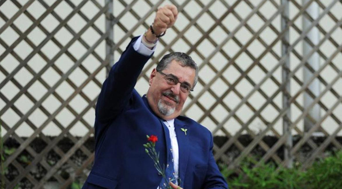 El socialdemócrata Bernardo Arévalo es el nuevo presidente de Guatemala