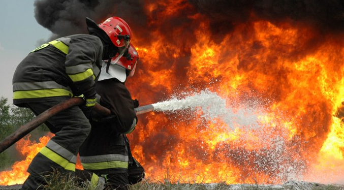 Más de 13 mil incendios extinguieron los Bomberos en Venezuela en lo que va 2023