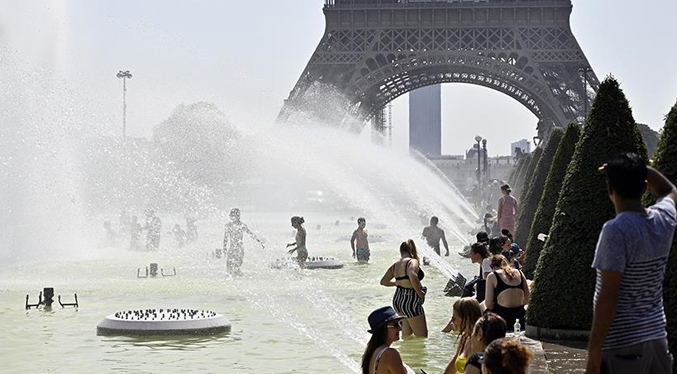 Nivel máximo de alerta por calor en Francia se extiende en el territorio