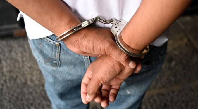 Condenan a 17 años chofer de transporte público por llevar droga en el carro