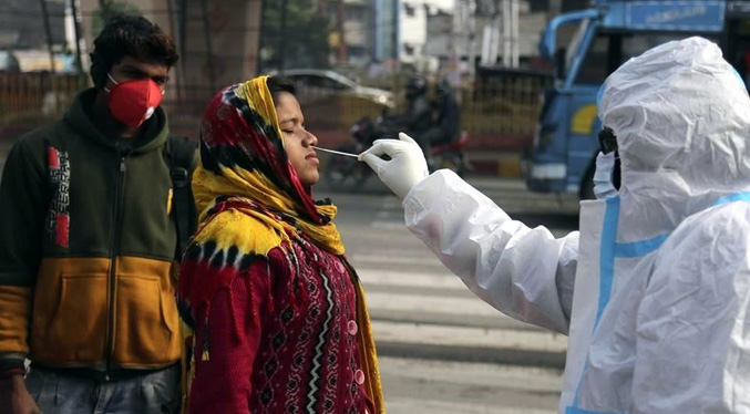 Infectólogo advierte que habrá nuevos repuntes de covid a cuatro años de la pandemia