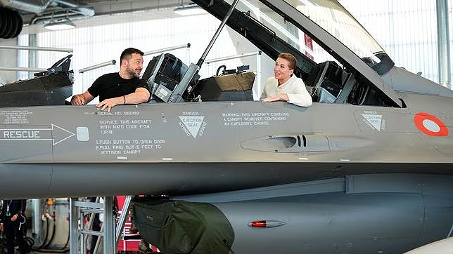 Bélgica se prepara para formar a pilotos ucranianos en el manejo de cazas F16