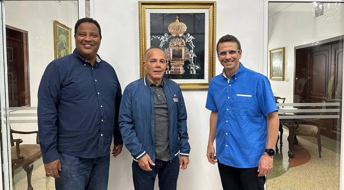 Capriles sostiene encuentro con el gobernador Manuel Rosales