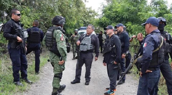Dos sicarios muertos y 5 policías heridos dejan enfrentamientos a tiros en oeste de México (Video)