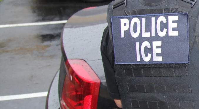 Video prueba que una agente de ICE abusó sexualmente de un inmigrante