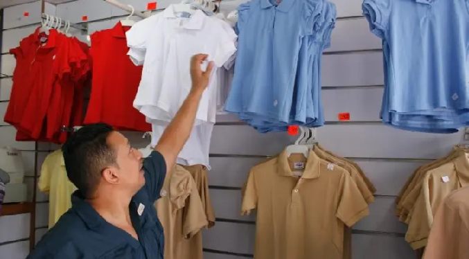 Venta de uniformes escolares cae 30 %, según Industria del Vestido