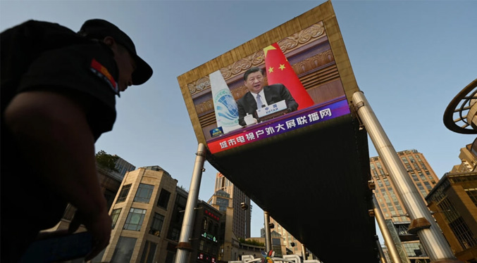 El presidente chino, de camino a Sudáfrica para la cumbre de los BRICS