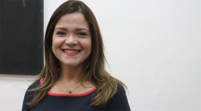 Designan a Dheliz Álvarez como ministra de Comercio