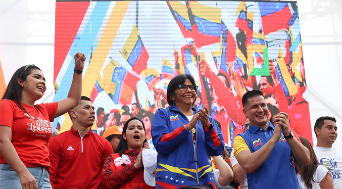 Delcy Rodríguez: la juventud venezolana está de pie ante la defensa al país