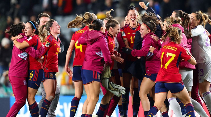 España es la nueva monarca del fútbol femenino