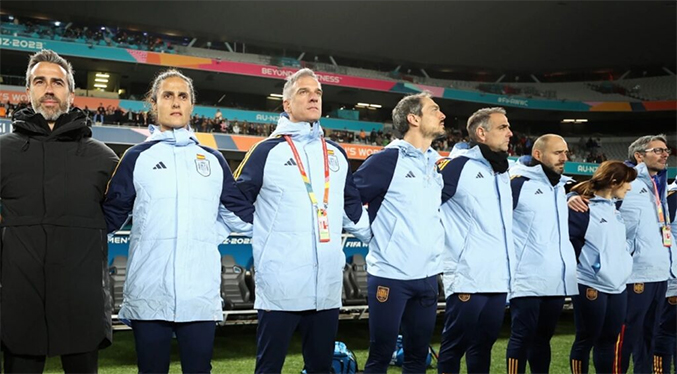 Dimiten 11 miembros del cuerpo técnico de la selección femenina de España