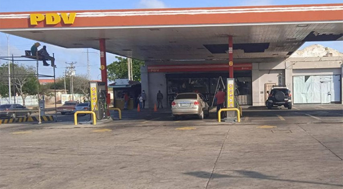 Transportistas de Paraguaná suspenden servicio por falta de combustible