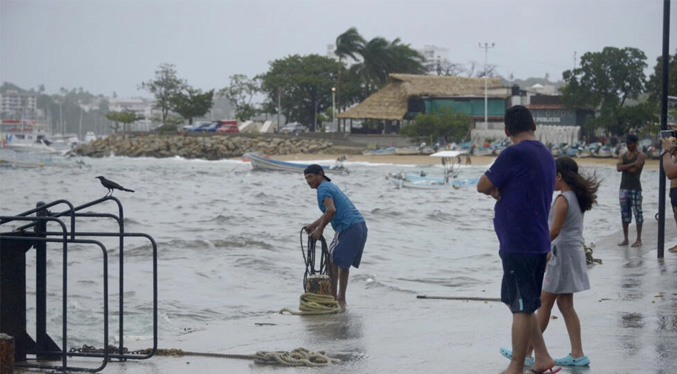 La tormenta Hilary se convierte en huracán en el Pacífico mexicano