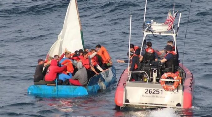 Interceptan una embarcación con una veintena de migrantes en el noroeste de Puerto Rico