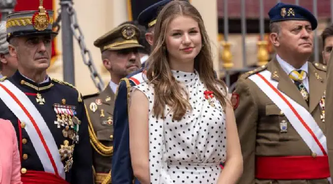 Así será la vida militar de la princesa española Leonor: Dormitorio compartido y pocos permisos