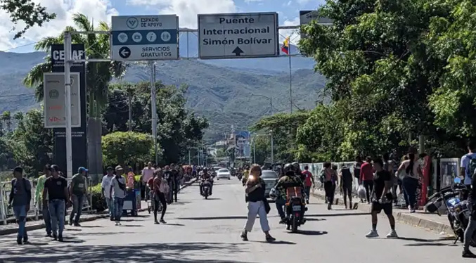 Transportistas colombianos bloquearán los tres puentes binacionales este 9-A