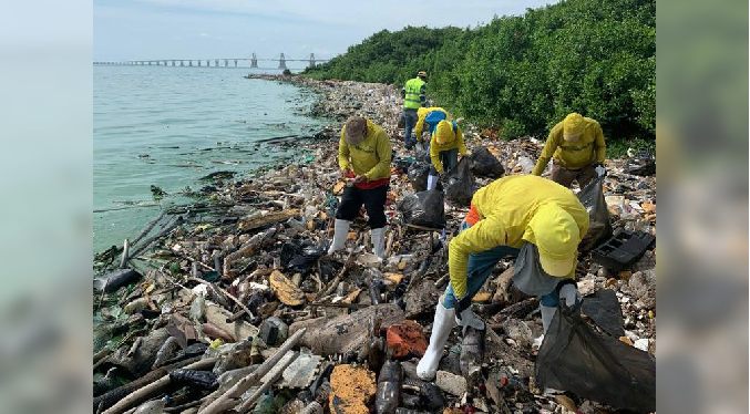 Alcaldía de Maracaibo recolecta 22 toneladas de desechos en riberas de Cristo de Aranza