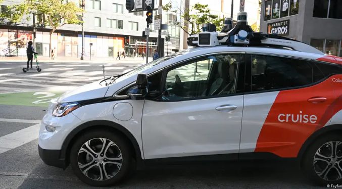California da luz verde a taxis robóticos sin conductor