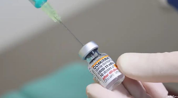 Regulador europeo aprueba nueva vacuna anticovid de Pfizer