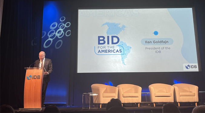 El BID lanza plan para atraer inversión de EEUU en proyectos de Latinoamérica