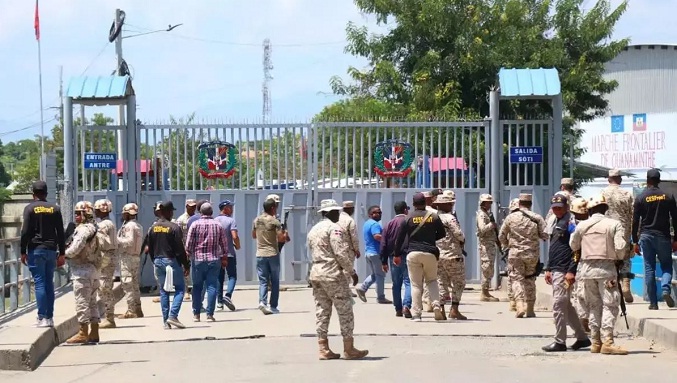 Experto de la ONU para Haití pide a República Dominicana que reconsidere cierre fronterizo