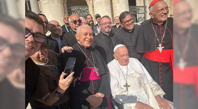 Cardenal Porras encabeza comitiva del clero caraqueño en el Vaticano