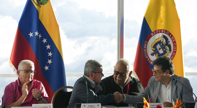 Colombia y el ELN cierran en Caracas el cuarto ciclo de diálogos