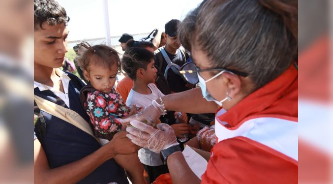 Cruz Roja interviene por primera vez con ayuda a migrantes en frontera norte de México