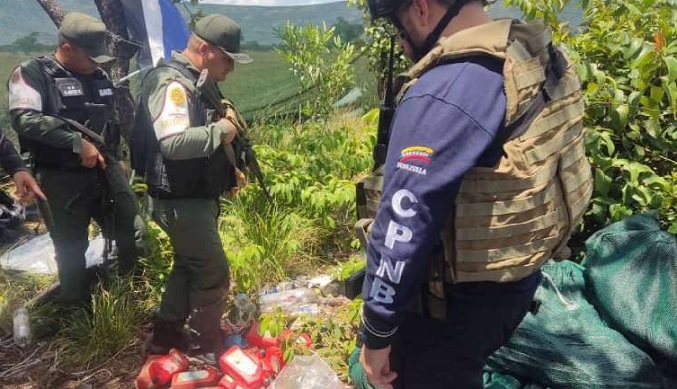 FANB destruye campamento dedicado a narcotráfico internacional en Apure