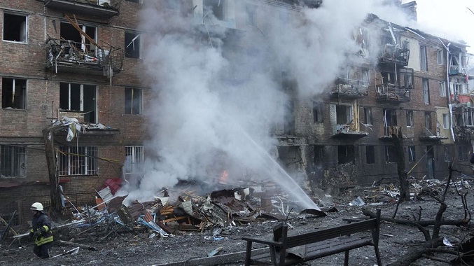 Kiev anuncia seis voluntarios civiles muertos por un bombardeo ruso en Kupiansk