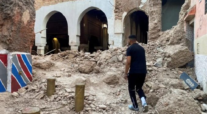 Terremoto de magnitud 6.8 sacude zona de Marruecos y deja más de 800 muertos