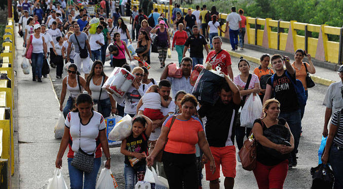 Cifra de venezolanos en Colombia supera a la población de Medellín