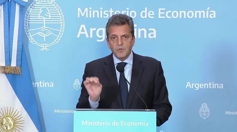 Argentina presenta un Presupuesto 2024 con casi un punto de déficit primario