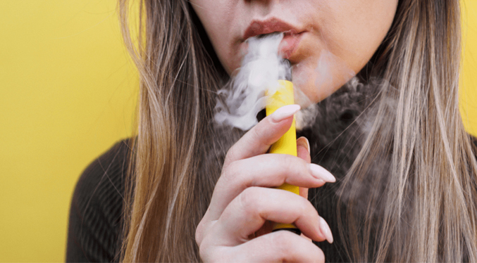 El cigarrillo electrónico aumenta el riesgo de asma en adolescentes