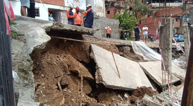 Nueve familias están afectadas por el colapso de viviendas en Petare