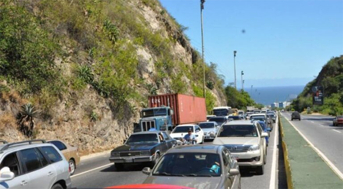 Activan dispositivo para evitar accidentes en la autopista Caracas – La Guaira
