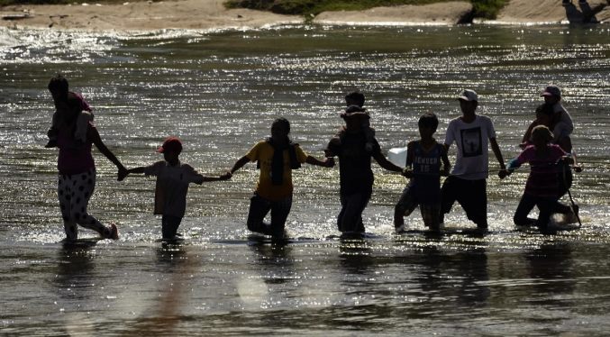 Los migrantes en río Bravo que cruzan la frontera enfrentan nuevos riesgos